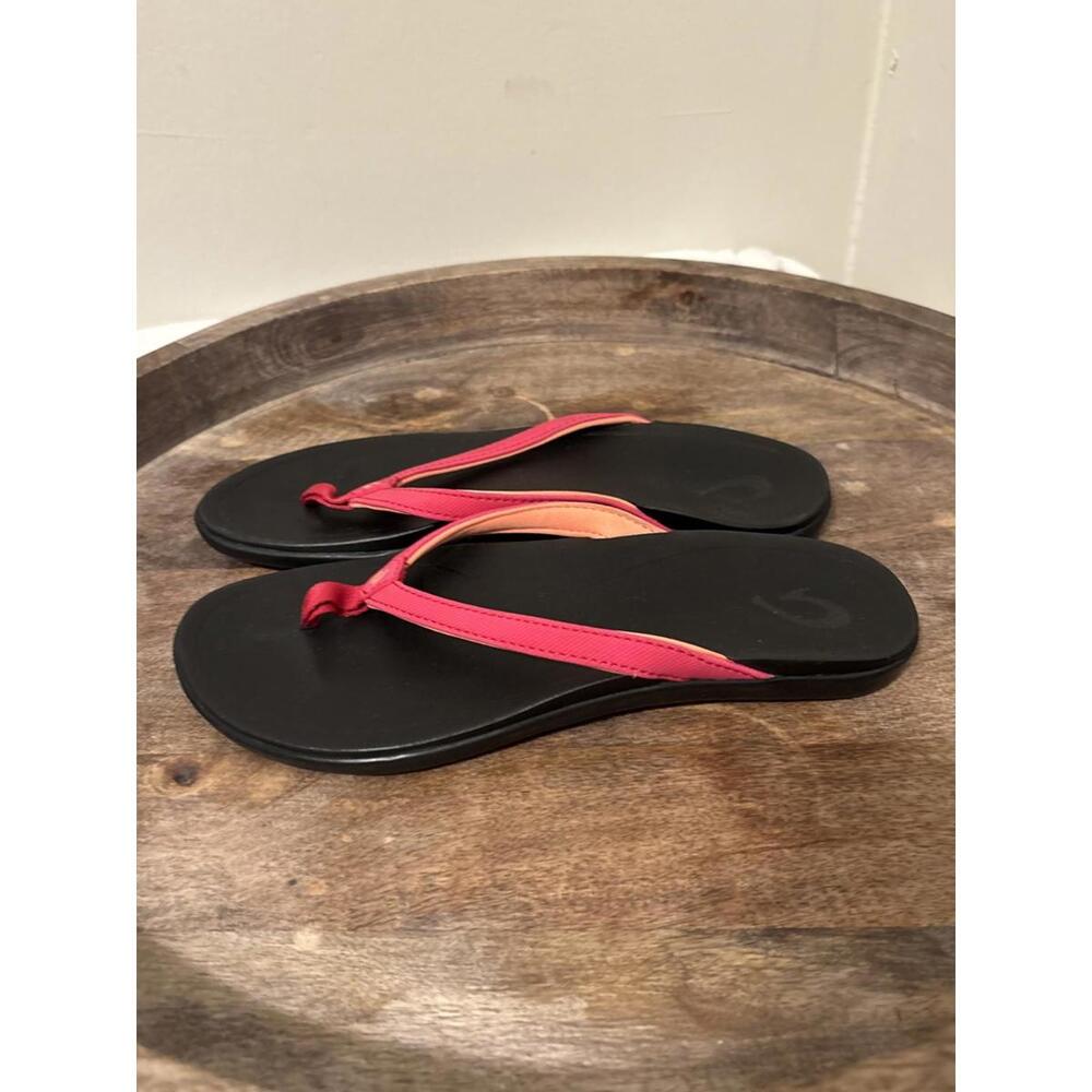 Olukai Women's Black/Red Thong Sandal Size 7 Brand New - Picture 2 of 5